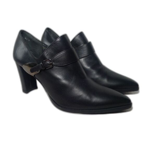 Stuart Weitzman Leather Buckle Pointed Toe Bootie - Black 8.5 - Picture 1 of 11